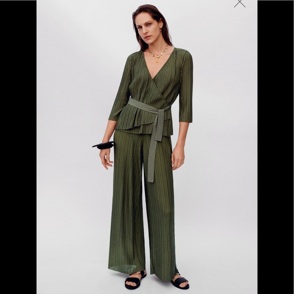 Mango Pleated pants summer edition